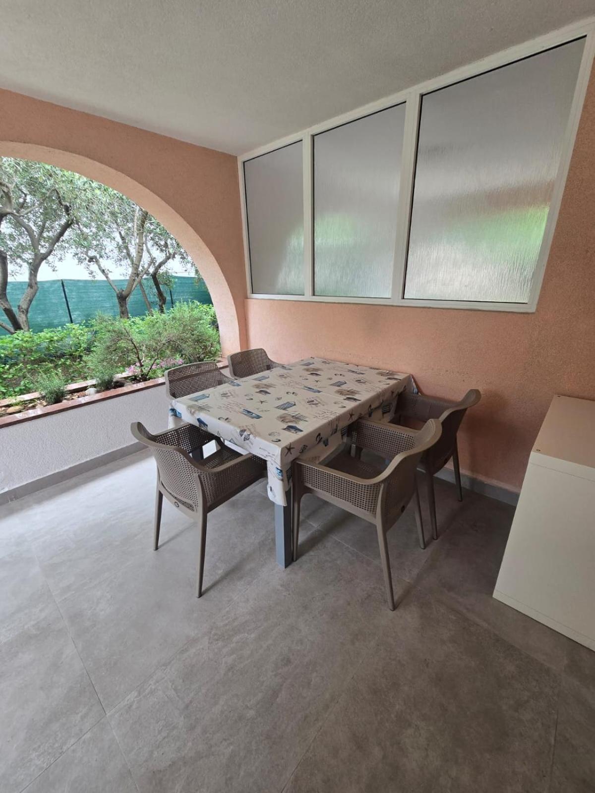 קרק Apartments Sokolovic מראה חיצוני תמונה