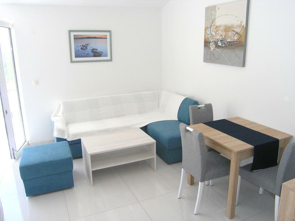 קרק Apartments Sokolovic מראה חיצוני תמונה
