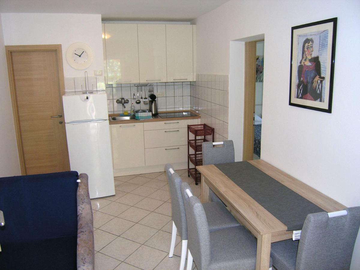 קרק Apartments Sokolovic מראה חיצוני תמונה