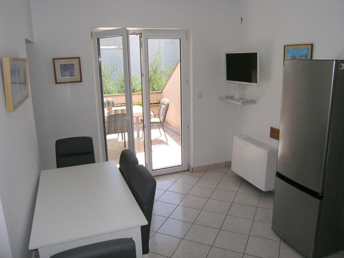 קרק Apartments Sokolovic מראה חיצוני תמונה